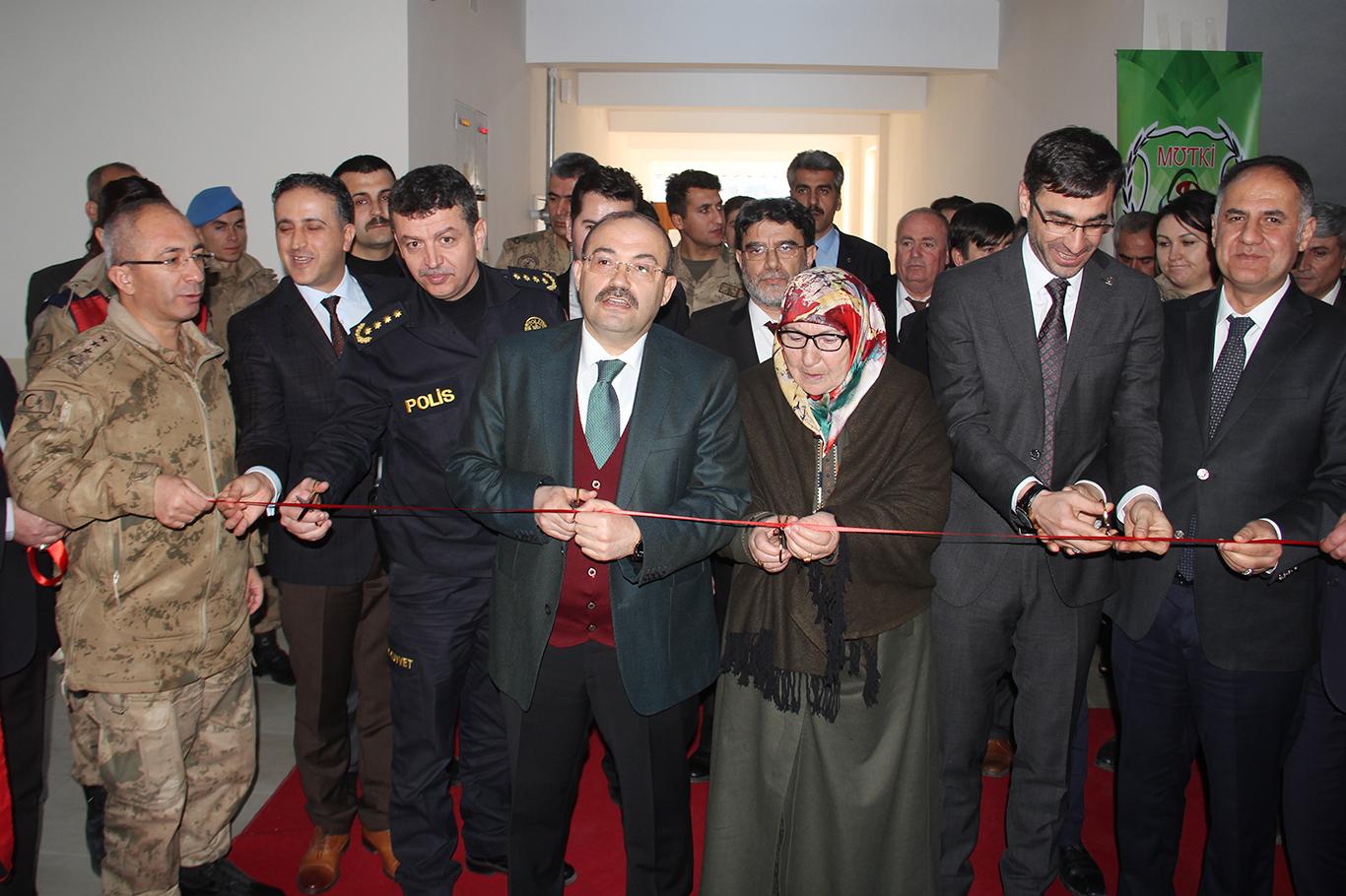Bitlis'te Z Kütüphane açıldı Bitlis'te Z Kütüphane açıldı